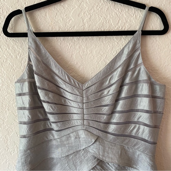 Adrianna Papell Occasions Tiered Ruffle Dress Size 12 Silver Party Event Coctail - Picture 2 of 10